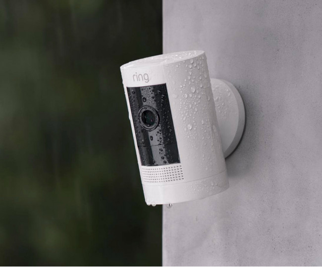 Ring Stick Up Cam – AI камера відеоспостереження для дому